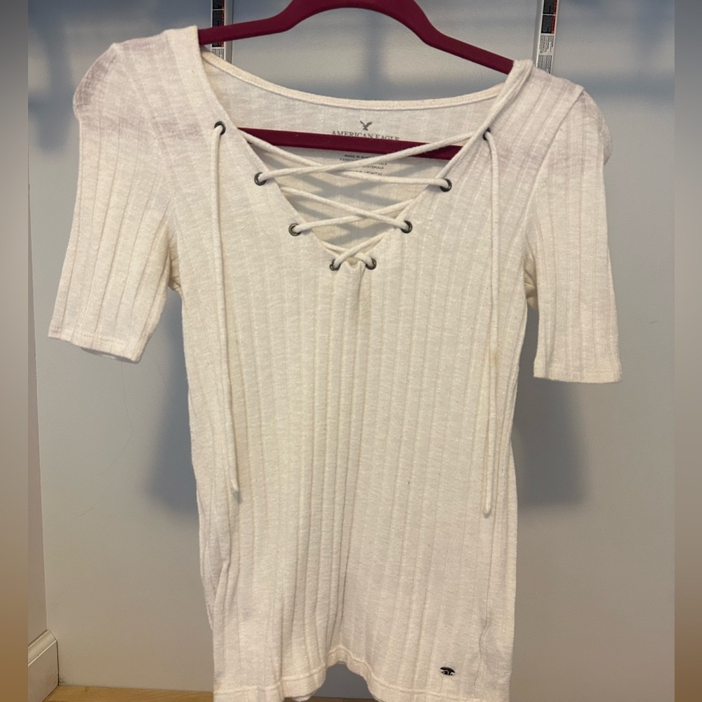 White American eagle top. Trendy front tie.